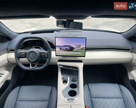 Белый Zeekr 001, объемом двигателя 0 л и пробегом 4 тыс. км за 46900 $, фото 6 на Automoto.ua