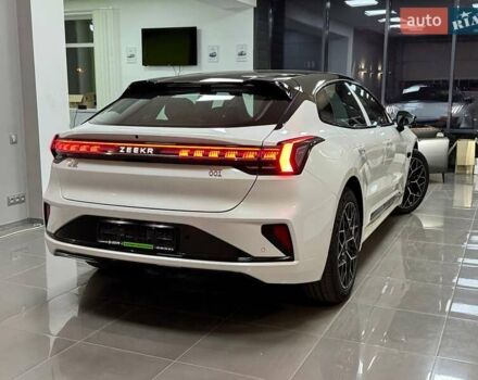 Белый Zeekr 001, объемом двигателя 0 л и пробегом 1 тыс. км за 44499 $, фото 4 на Automoto.ua
