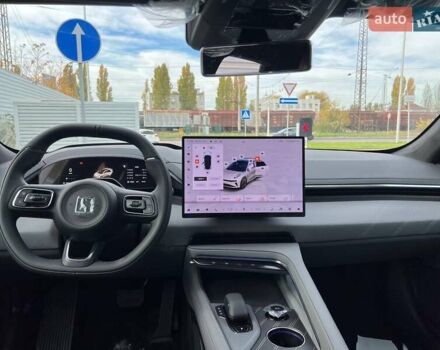 Белый Zeekr 001, объемом двигателя 0 л и пробегом 1 тыс. км за 50000 $, фото 3 на Automoto.ua