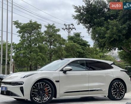 Белый Zeekr 001, объемом двигателя 0 л и пробегом 4 тыс. км за 46900 $, фото 1 на Automoto.ua