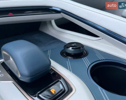 Білий Zeekr 001, об'ємом двигуна 0 л та пробігом 11 тис. км за 40900 $, фото 14 на Automoto.ua