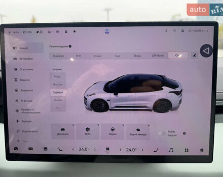 Білий Zeekr 001, об'ємом двигуна 0 л та пробігом 1 тис. км за 58999 $, фото 20 на Automoto.ua