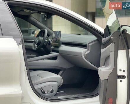 Белый Zeekr 001, объемом двигателя 0 л и пробегом 3 тыс. км за 46900 $, фото 6 на Automoto.ua