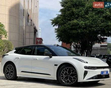 Белый Zeekr 001, объемом двигателя 0 л и пробегом 3 тыс. км за 41900 $, фото 1 на Automoto.ua