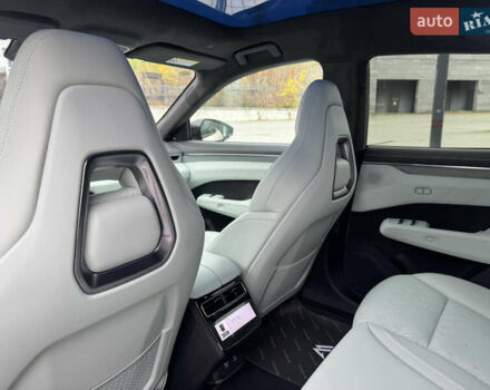 Білий Zeekr 001, об'ємом двигуна 0 л та пробігом 1 тис. км за 58999 $, фото 29 на Automoto.ua