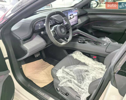 Білий Zeekr 001, об'ємом двигуна 0 л та пробігом 1 тис. км за 54300 $, фото 4 на Automoto.ua
