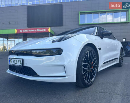 Белый Zeekr 001, объемом двигателя 0 л и пробегом 19 тыс. км за 39500 $, фото 1 на Automoto.ua