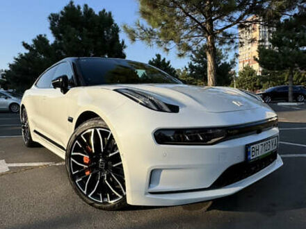 Zeekr 001 2023 в Одессе на Automoto.ua Белый Zeekr 001, объемом двигателя 0 л и пробегом 14 тыс. км за 40900 $, фото 1 на Automoto.ua