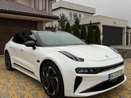 Белый Zeekr 001, объемом двигателя 0 л и пробегом 8 тыс. км за 45000 $, фото 1 на Automoto.ua
