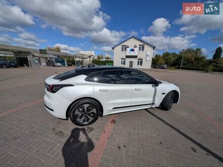 Zeekr 001 2024 в Киеве на Automoto.ua Белый Zeekr 001, объемом двигателя 0 л и пробегом 35 тыс. км за 34000 $, фото 1 на Automoto.ua