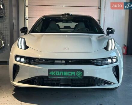 Бежевый Zeekr 001, объемом двигателя 0 л и пробегом 1 тыс. км за 39900 $, фото 4 на Automoto.ua