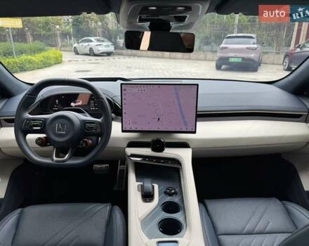 Бежевый Zeekr 001, объемом двигателя 0 л и пробегом 22 тыс. км за 42999 $, фото 5 на Automoto.ua