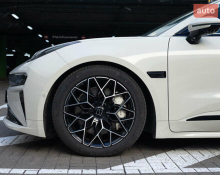 Бежевый Zeekr 001, объемом двигателя 0 л и пробегом 8 тыс. км за 42900 $, фото 10 на Automoto.ua