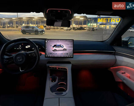 Бежевый Zeekr 001, объемом двигателя 0 л и пробегом 12 тыс. км за 46777 $, фото 16 на Automoto.ua