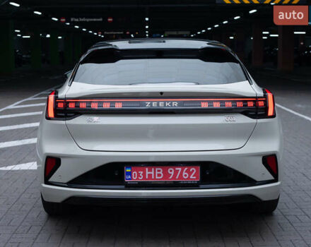 Бежевий Zeekr 001, об'ємом двигуна 0 л та пробігом 15 тис. км за 45900 $, фото 5 на Automoto.ua