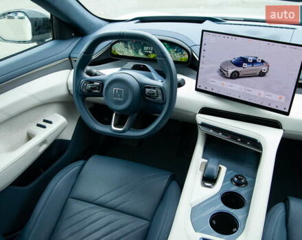 Бежевий Zeekr 001, об'ємом двигуна 0 л та пробігом 15 тис. км за 45900 $, фото 14 на Automoto.ua