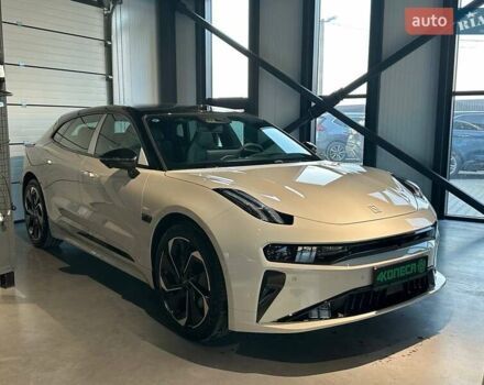 Бежевый Zeekr 001, объемом двигателя 0 л и пробегом 1 тыс. км за 39900 $, фото 5 на Automoto.ua
