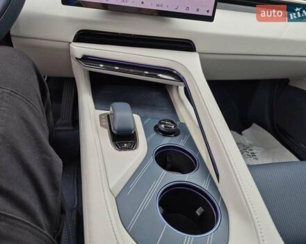 Бежевый Zeekr 001, объемом двигателя 0 л и пробегом 8 тыс. км за 44900 $, фото 11 на Automoto.ua