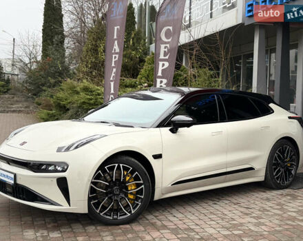 Бежевый Zeekr 001, объемом двигателя 0 л и пробегом 16 тыс. км за 42999 $, фото 3 на Automoto.ua