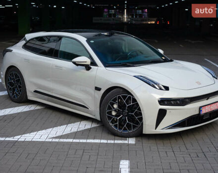 Бежевый Zeekr 001, объемом двигателя 0 л и пробегом 8 тыс. км за 42900 $, фото 2 на Automoto.ua