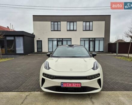 Бежевый Zeekr 001, объемом двигателя 0 л и пробегом 8 тыс. км за 44900 $, фото 4 на Automoto.ua