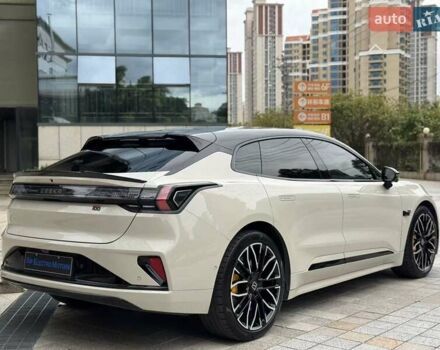 Бежевый Zeekr 001, объемом двигателя 0 л и пробегом 22 тыс. км за 42999 $, фото 2 на Automoto.ua