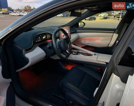 Бежевый Zeekr 001, объемом двигателя 0 л и пробегом 12 тыс. км за 46777 $, фото 11 на Automoto.ua