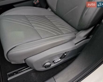 Zeekr 001 2025 в Николаеве на Automoto.ua Бежевый Zeekr 001, объемом двигателя 0 л и пробегом 10 тыс. км за 51999 $, фото 24 на Automoto.ua