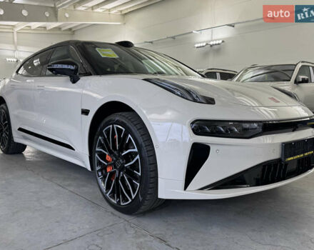 Zeekr 001 2025 в Киеве на Automoto.ua Бежевый Zeekr 001, объемом двигателя 0 л и пробегом 1 тыс. км за 54000 $, фото 2 на Automoto.ua