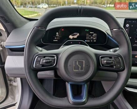 Zeekr 001 2025 в Николаеве на Automoto.ua Бежевый Zeekr 001, объемом двигателя 0 л и пробегом 10 тыс. км за 51999 $, фото 20 на Automoto.ua