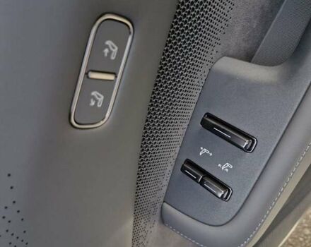 Zeekr 001 2025 в Николаеве на Automoto.ua Бежевый Zeekr 001, объемом двигателя 0 л и пробегом 10 тыс. км за 51999 $, фото 42 на Automoto.ua