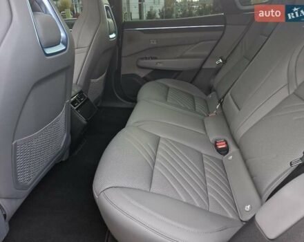 Zeekr 001 2025 в Николаеве на Automoto.ua Бежевый Zeekr 001, объемом двигателя 0 л и пробегом 10 тыс. км за 51999 $, фото 38 на Automoto.ua