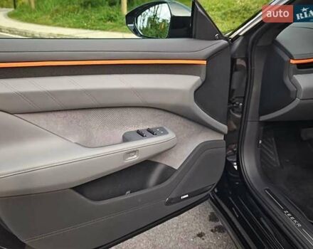 Черный Zeekr 001, объемом двигателя 0 л и пробегом 6 тыс. км за 43900 $, фото 10 на Automoto.ua
