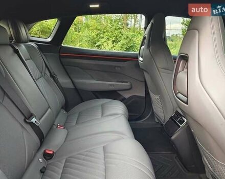 Черный Zeekr 001, объемом двигателя 0 л и пробегом 6 тыс. км за 43900 $, фото 9 на Automoto.ua