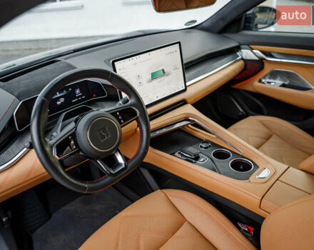 Zeekr 001 2023 у Бару на Automoto.ua Чорний Zeekr 001, об'ємом двигуна 0 л та пробігом 43 тис. км за 33900 $, фото 31 на Automoto.ua