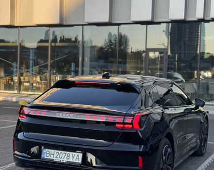 Черный Zeekr 001, объемом двигателя 0 л и пробегом 23 тыс. км за 36500 $, фото 13 на Automoto.ua