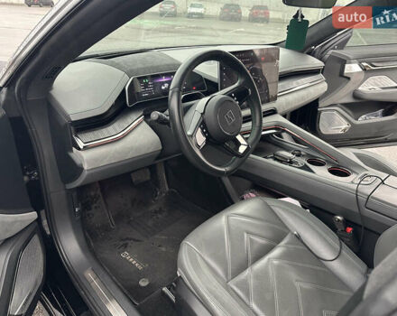 Чорний Zeekr 001, об'ємом двигуна 0 л та пробігом 53 тис. км за 36000 $, фото 10 на Automoto.ua