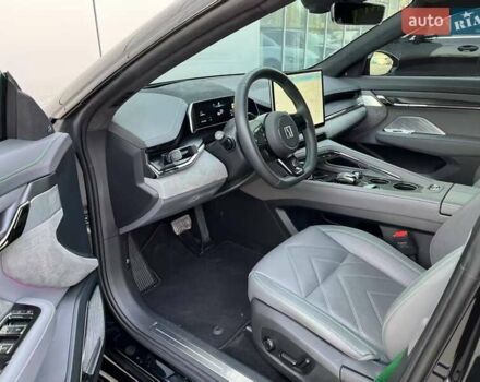 Черный Zeekr 001, объемом двигателя 0 л и пробегом 25 тыс. км за 36000 $, фото 3 на Automoto.ua