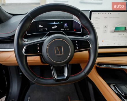 Zeekr 001 2023 у Бару на Automoto.ua Чорний Zeekr 001, об'ємом двигуна 0 л та пробігом 43 тис. км за 33900 $, фото 29 на Automoto.ua