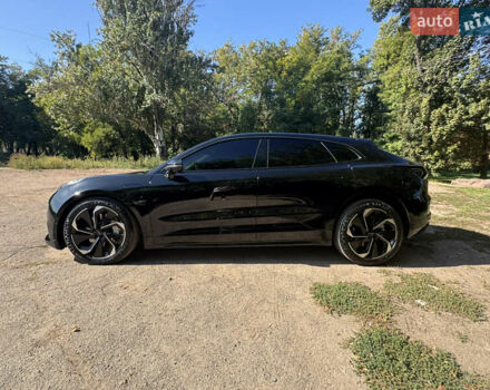 Черный Zeekr 001, объемом двигателя 0 л и пробегом 9 тыс. км за 41500 $, фото 6 на Automoto.ua