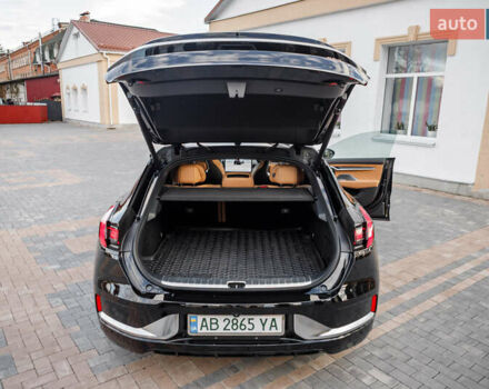 Zeekr 001 2023 у Бару на Automoto.ua Чорний Zeekr 001, об'ємом двигуна 0 л та пробігом 43 тис. км за 33900 $, фото 20 на Automoto.ua