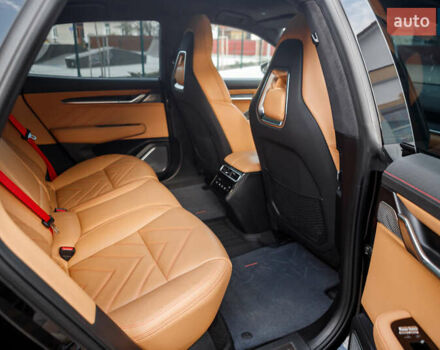 Zeekr 001 2023 у Бару на Automoto.ua Чорний Zeekr 001, об'ємом двигуна 0 л та пробігом 43 тис. км за 33900 $, фото 16 на Automoto.ua