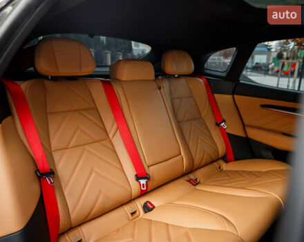 Zeekr 001 2023 у Бару на Automoto.ua Чорний Zeekr 001, об'ємом двигуна 0 л та пробігом 43 тис. км за 33900 $, фото 18 на Automoto.ua