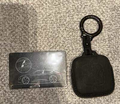 Черный Zeekr 001, объемом двигателя 0 л и пробегом 29 тыс. км за 42000 $, фото 20 на Automoto.ua