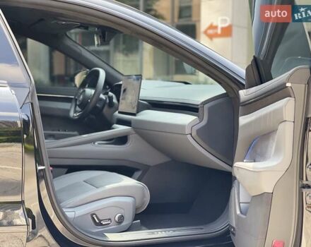 Черный Zeekr 001, объемом двигателя 0 л и пробегом 18 тыс. км за 37800 $, фото 6 на Automoto.ua