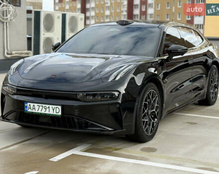 Zeekr 001 2024 у Києві на Automoto.ua Чорний Zeekr 001, об'ємом двигуна 0 л та пробігом 11 тис. км за 39999 $, фото 4 на Automoto.ua