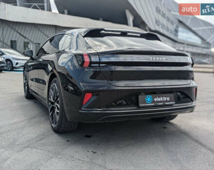 Черный Zeekr 001, объемом двигателя 0 л и пробегом 6 тыс. км за 53000 $, фото 9 на Automoto.ua