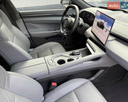 Zeekr 001 2024 у Києві на Automoto.ua Чорний Zeekr 001, об'ємом двигуна 0 л та пробігом 11 тис. км за 39999 $, фото 34 на Automoto.ua