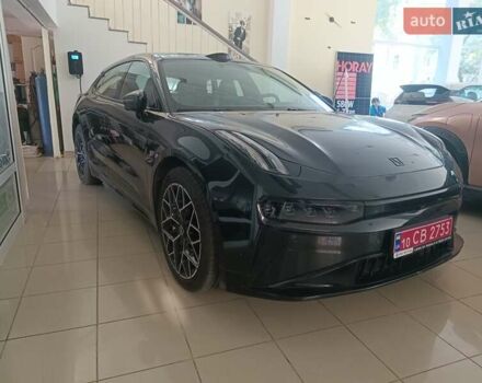 Черный Zeekr 001, объемом двигателя 0 л и пробегом 8 тыс. км за 36899 $, фото 2 на Automoto.ua