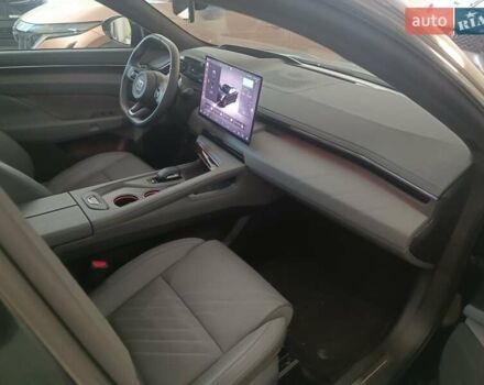 Черный Zeekr 001, объемом двигателя 0 л и пробегом 8 тыс. км за 36899 $, фото 7 на Automoto.ua
